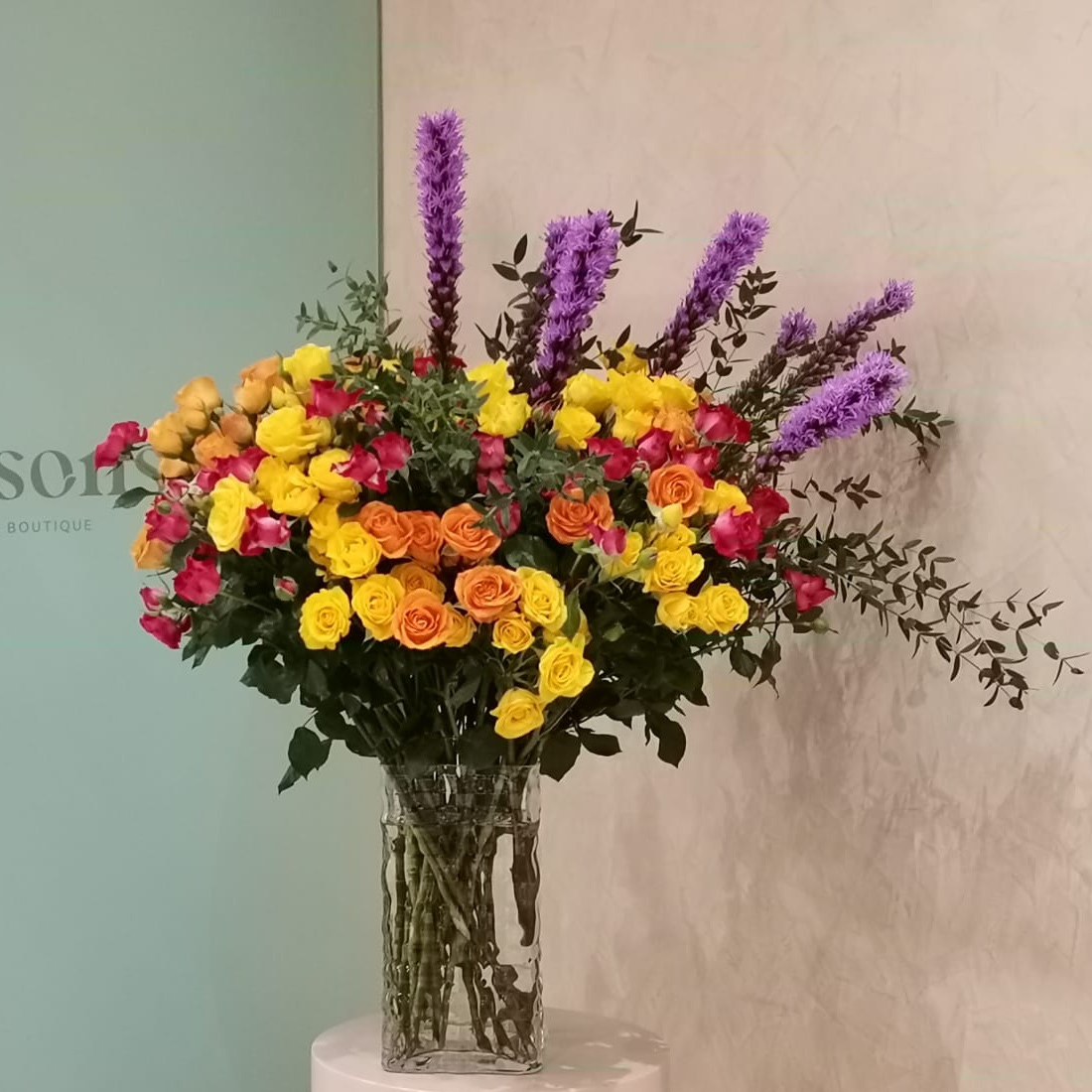 Vase arrangement