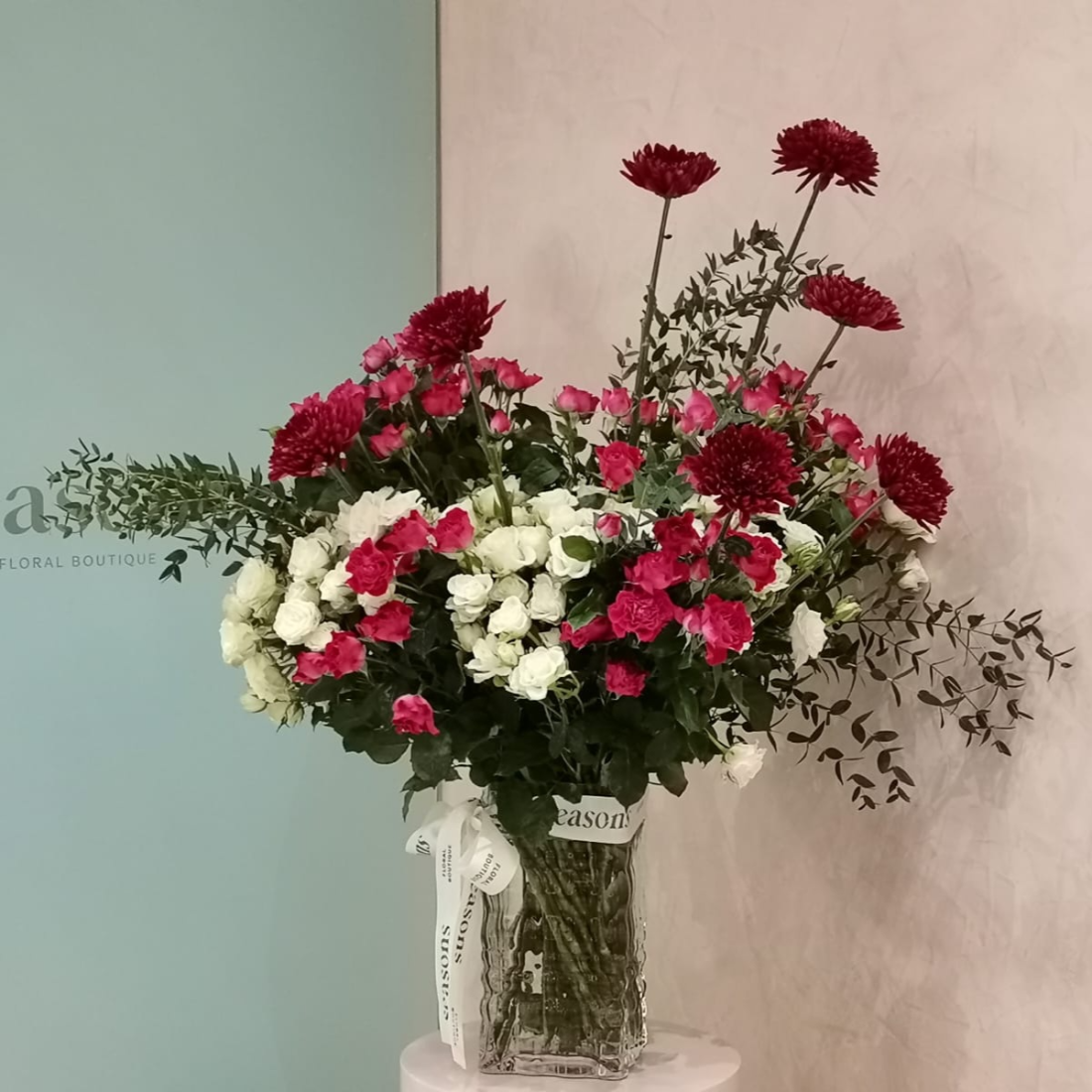 Vase arrangement