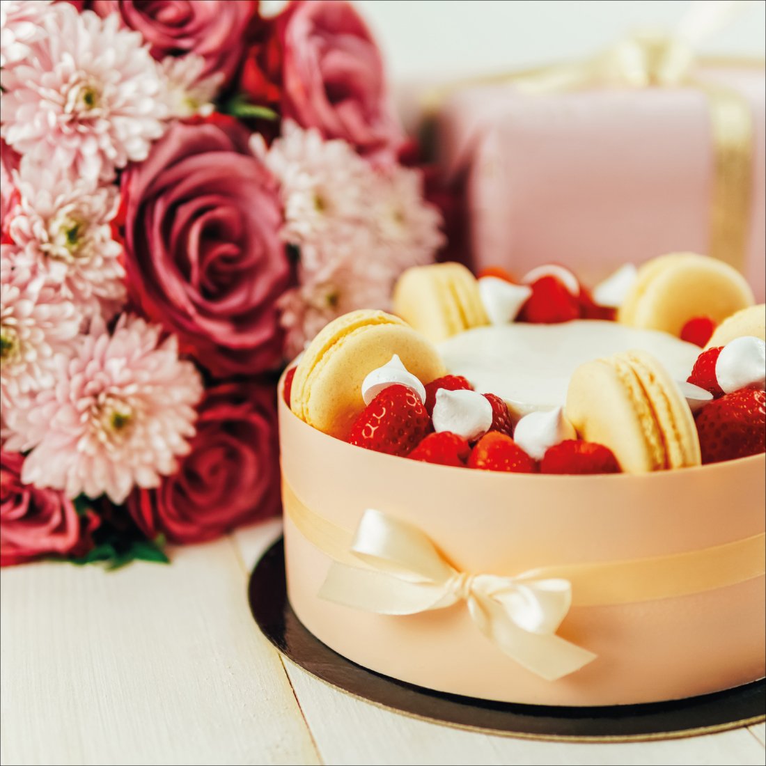 Flowers and Cakes